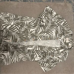 Green and White Casual Button Down Shirt